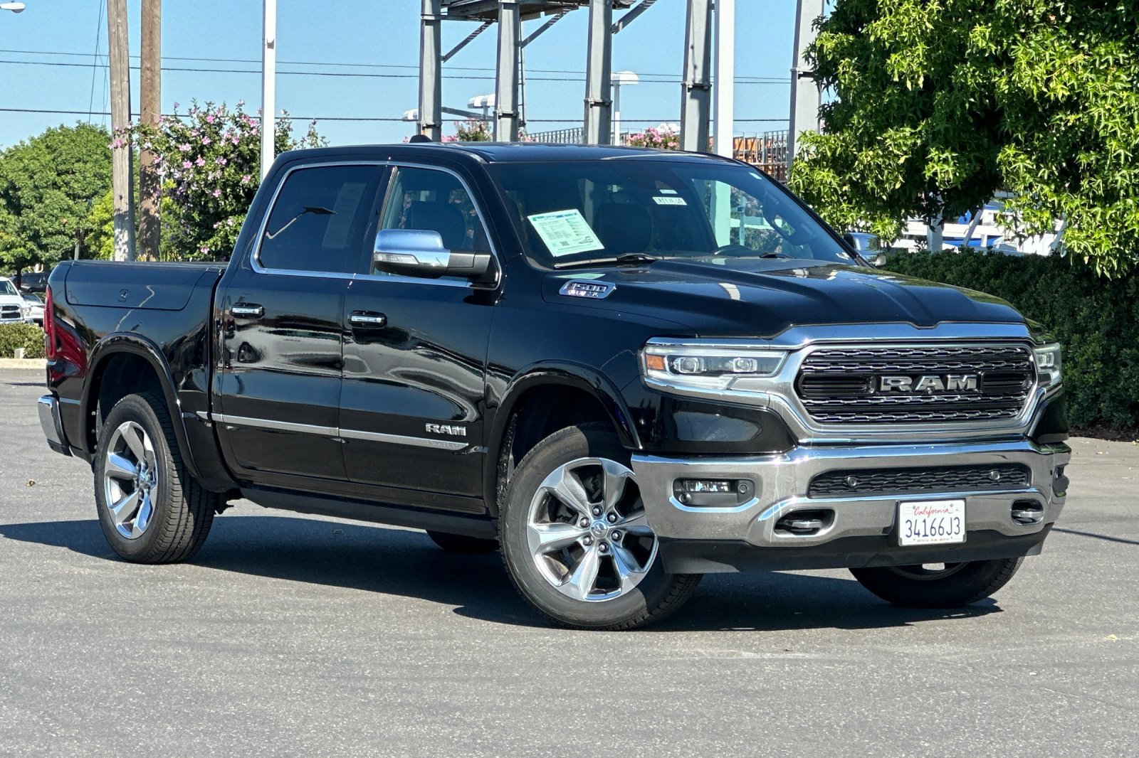 2019 Ram 1500 Limited photo 2