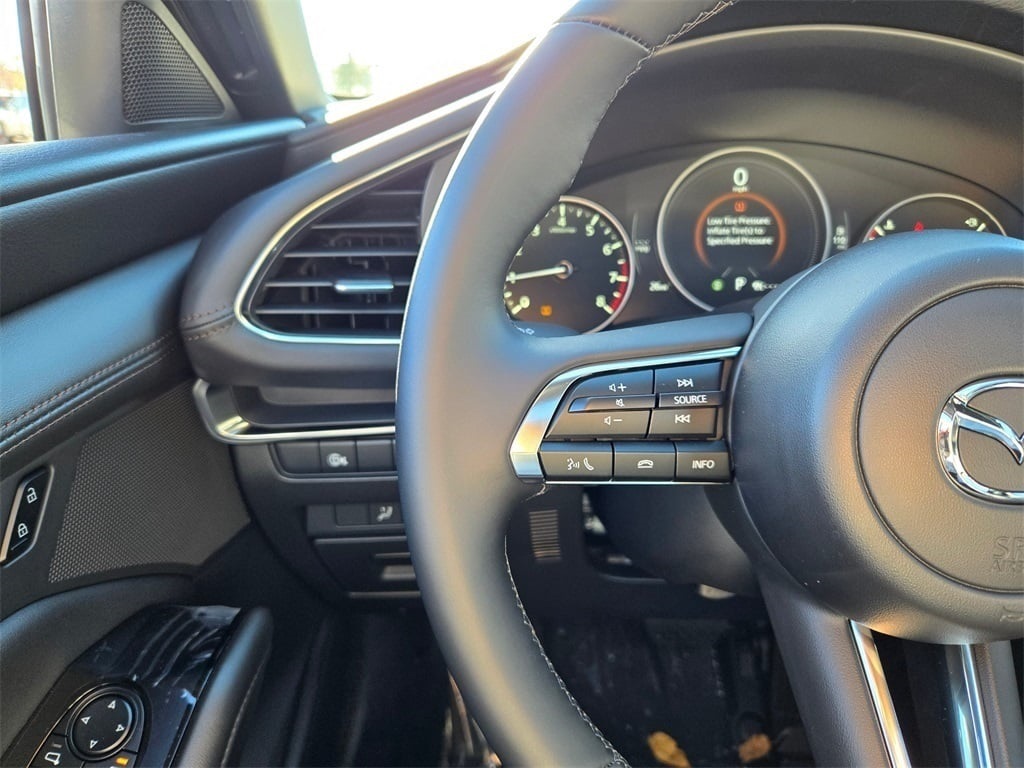 2025 Mazda Mazda3 Hatchback 2.5 s Preferred photo 26