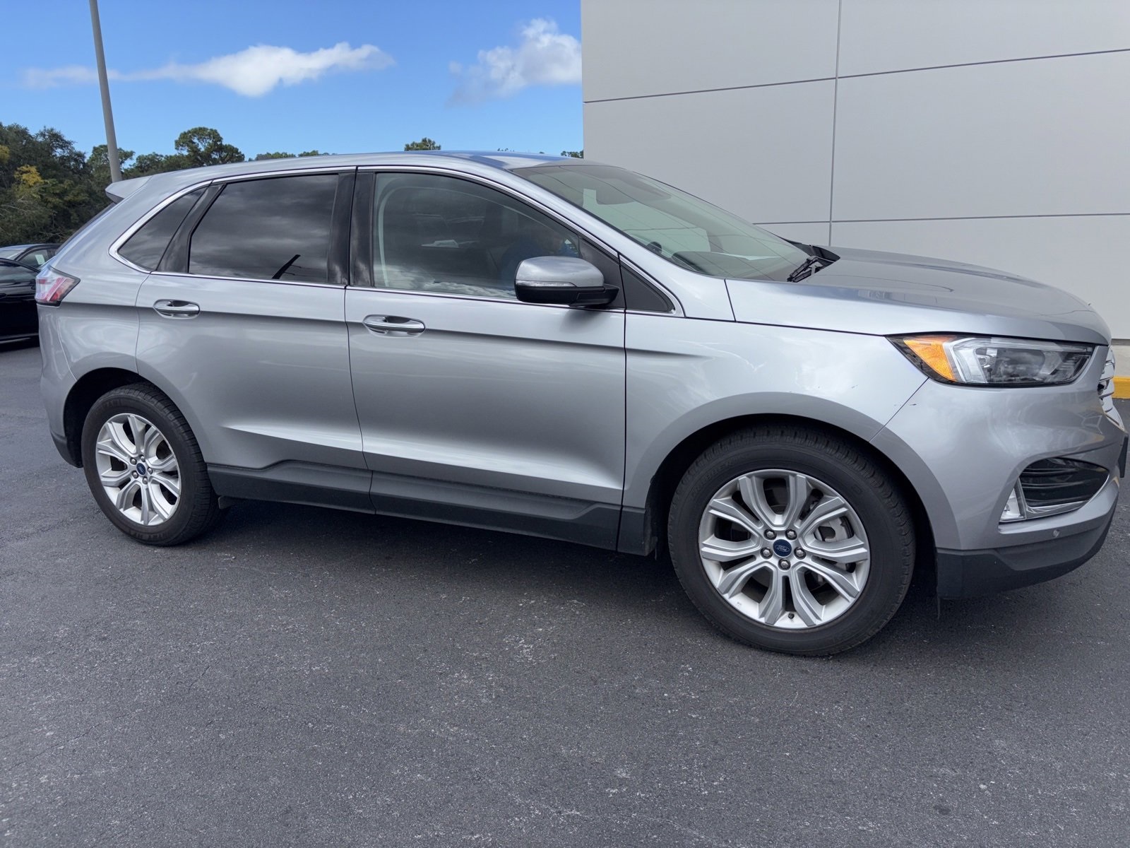 2022 Ford Edge Titanium photo 4
