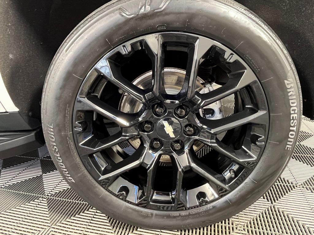 2023 Chevrolet Tahoe Premier photo 13