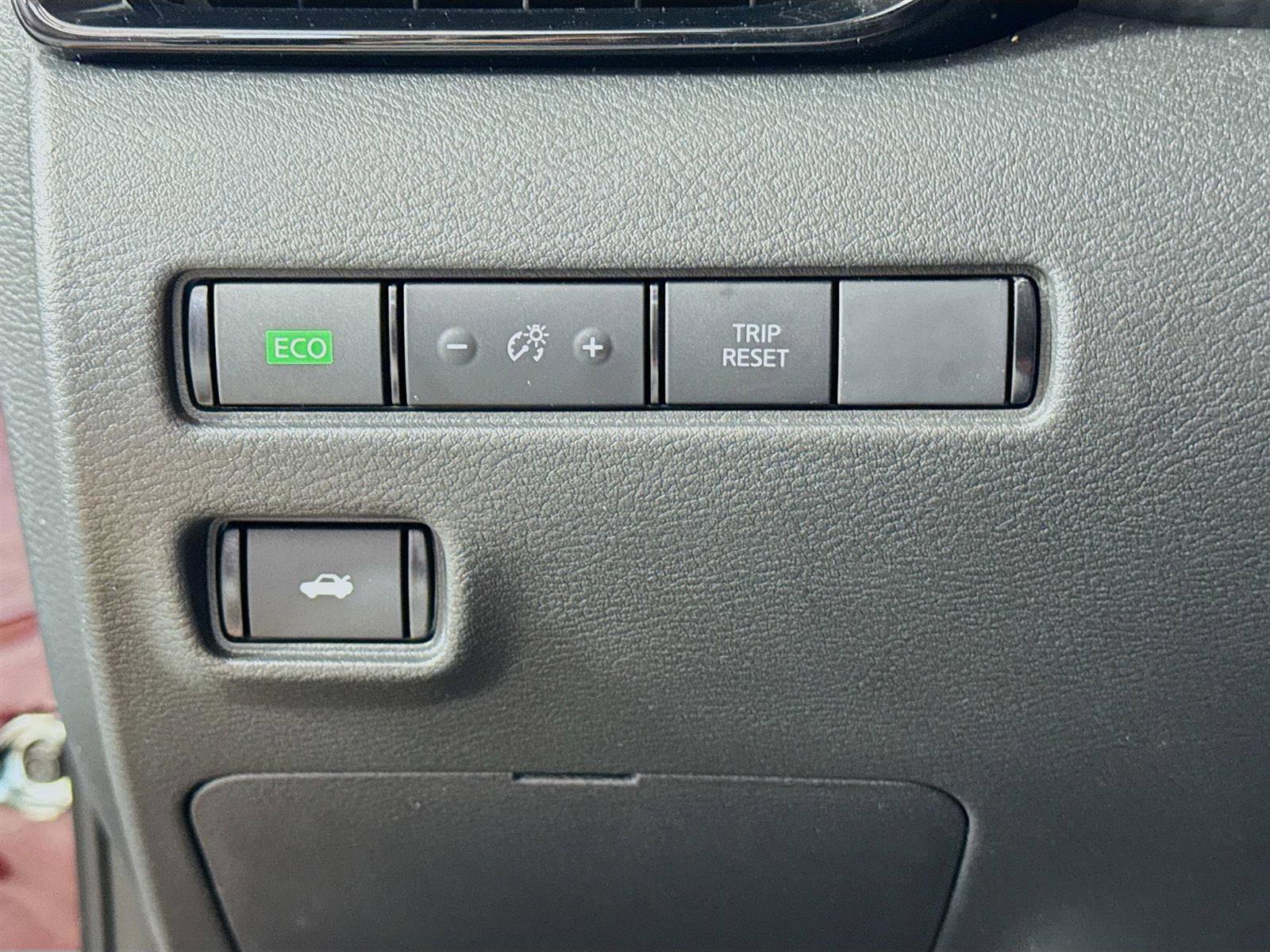 2025 Nissan Sentra SV photo 10
