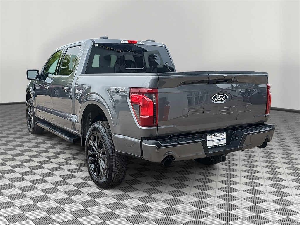 2025 Ford F-150 XLT photo 4