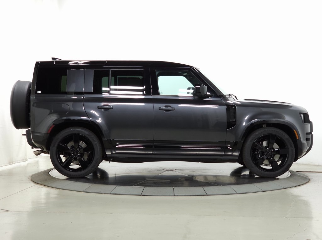 2026 LAND ROVER DEFENDER - Image 5