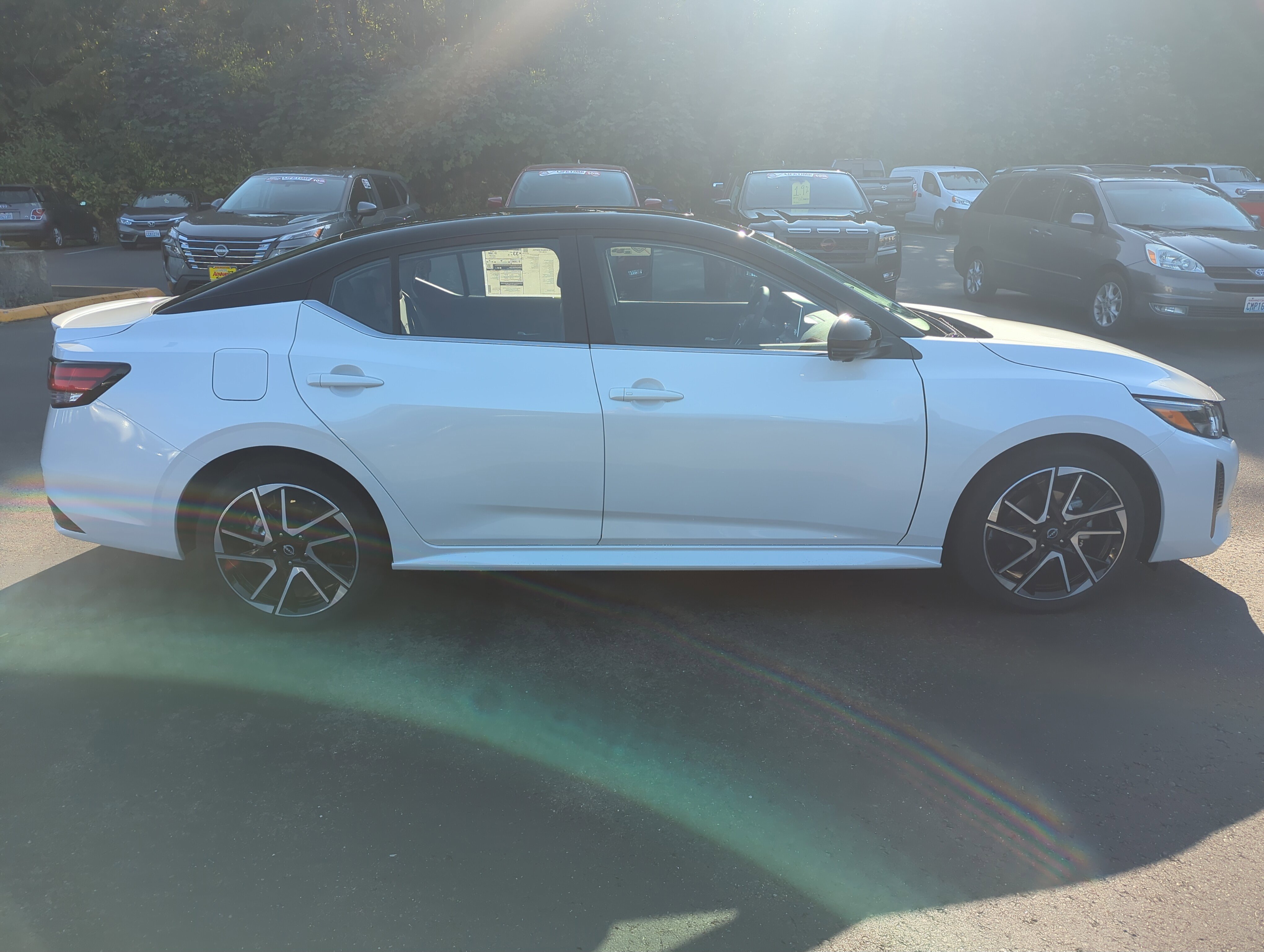 2025 Nissan Sentra SR photo 4