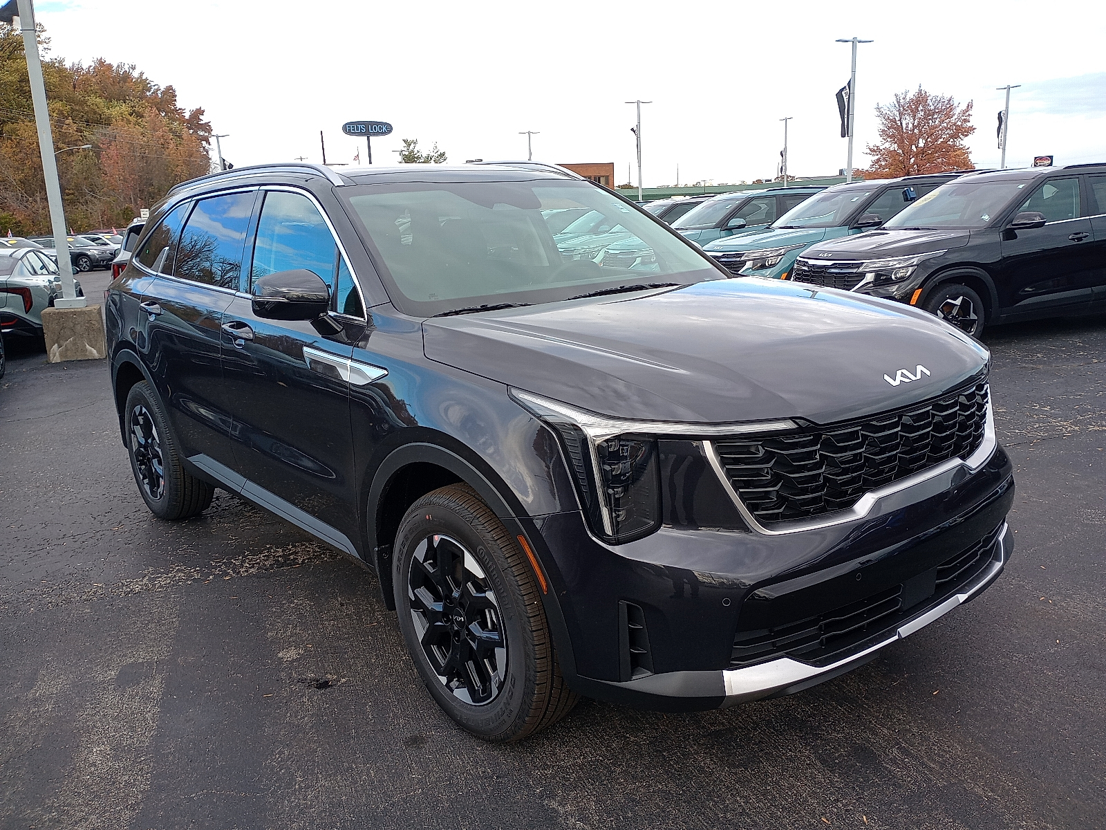 2026 Kia Sorento S's photo