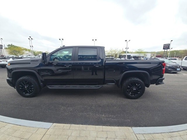 2025 Chevrolet Silverado 2500HD LT photo 4