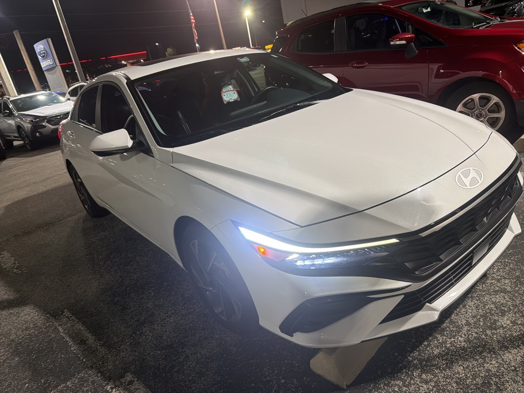 2024 Hyundai Elantra SEL