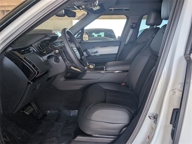 2025 Land Rover Range Rover Sport SE photo 7