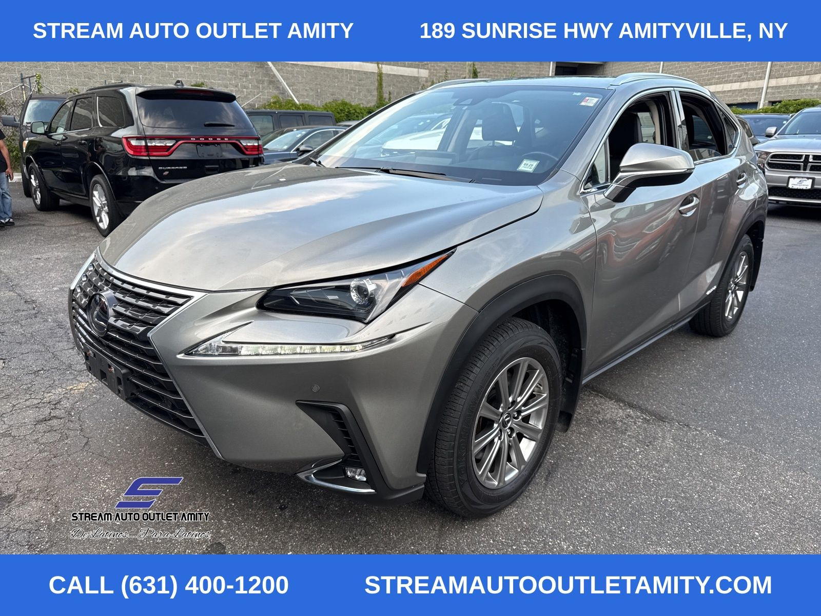 2021 Lexus NX 300h photo 3