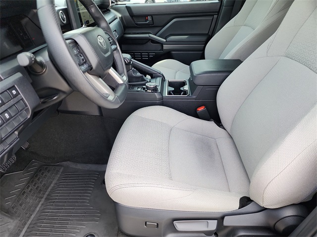 2025 Toyota 4Runner SR5 4WD photo 8