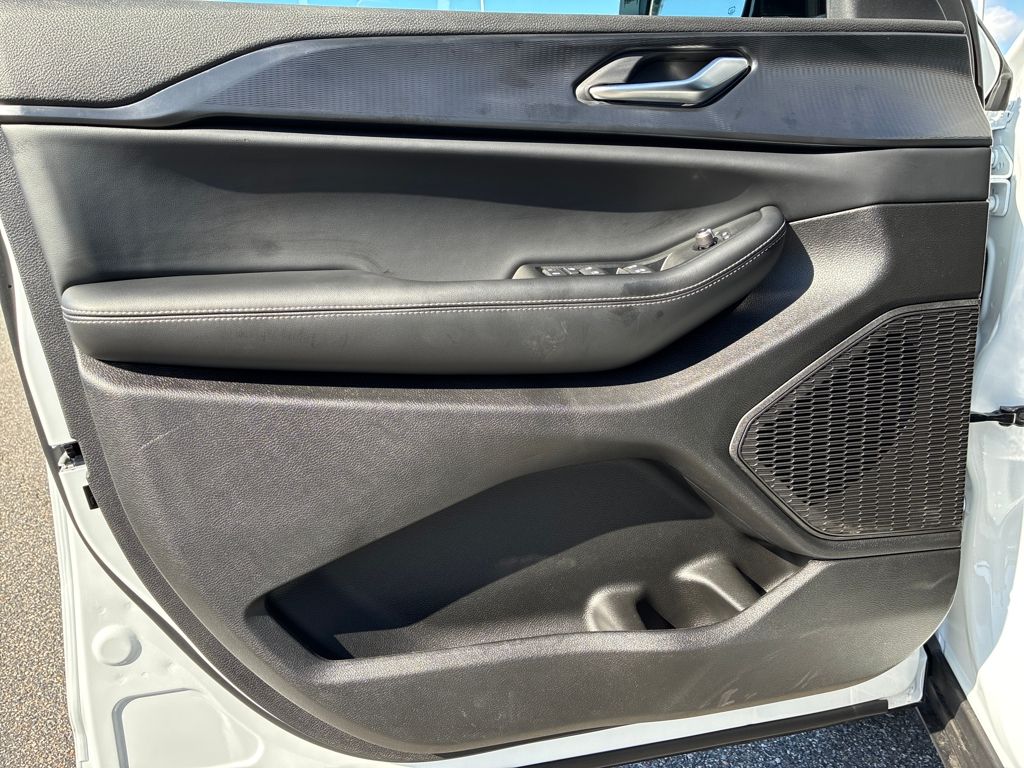 2025 Jeep Grand Cherokee Altitude X photo 10
