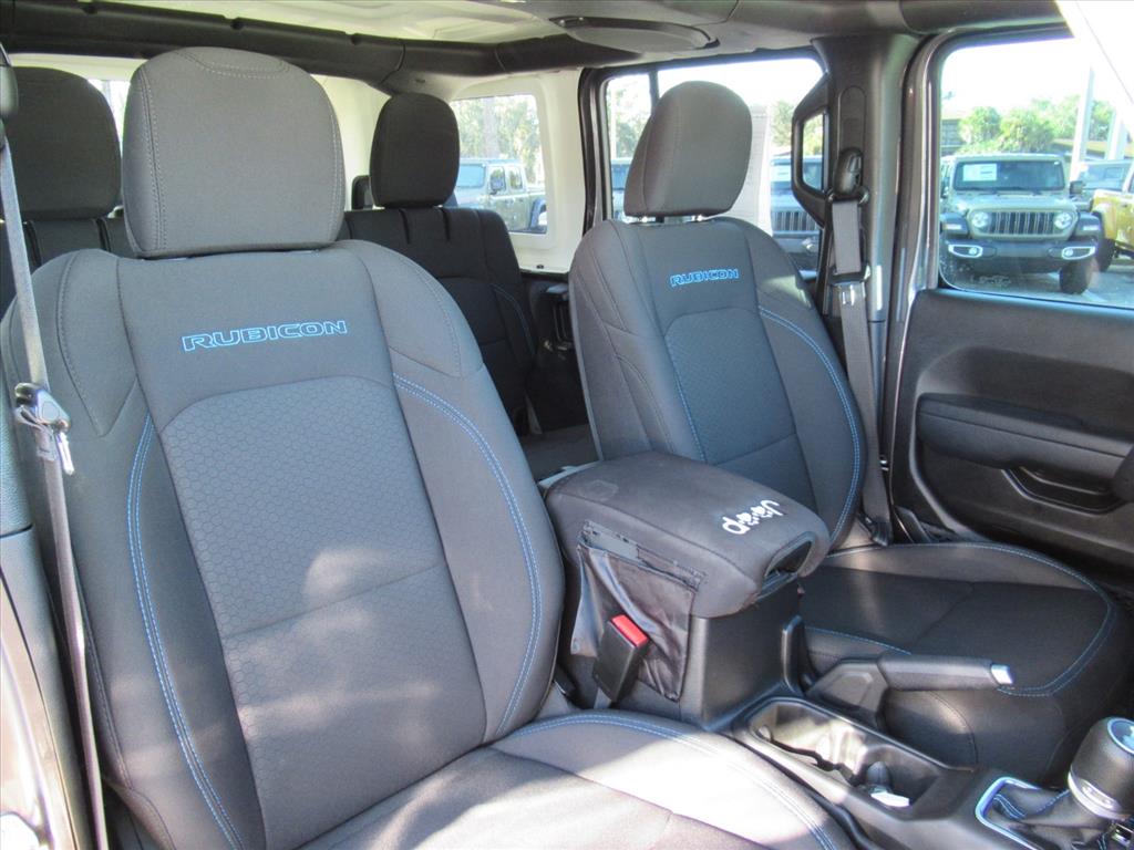 2023 Jeep Wrangler Rubicon 4xe photo 10