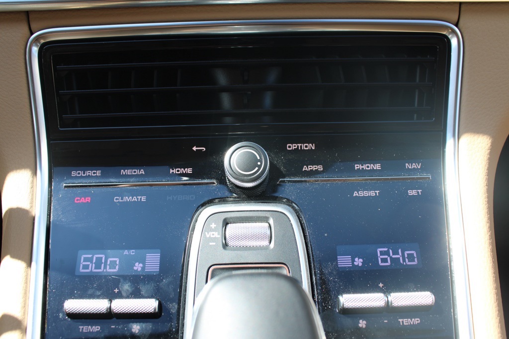 2023 Porsche Panamera E-Hybrid 4 photo 24