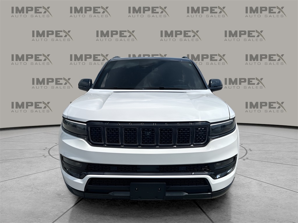2024 Jeep Grand Wagoneer II photo 3