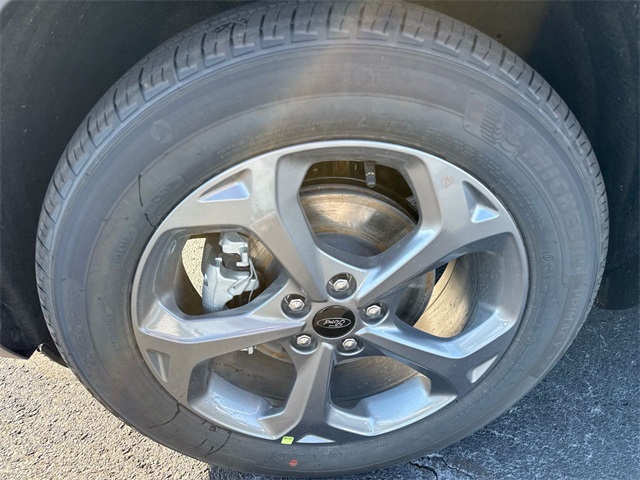 2026 Ford Escape ST-Line Select photo 2