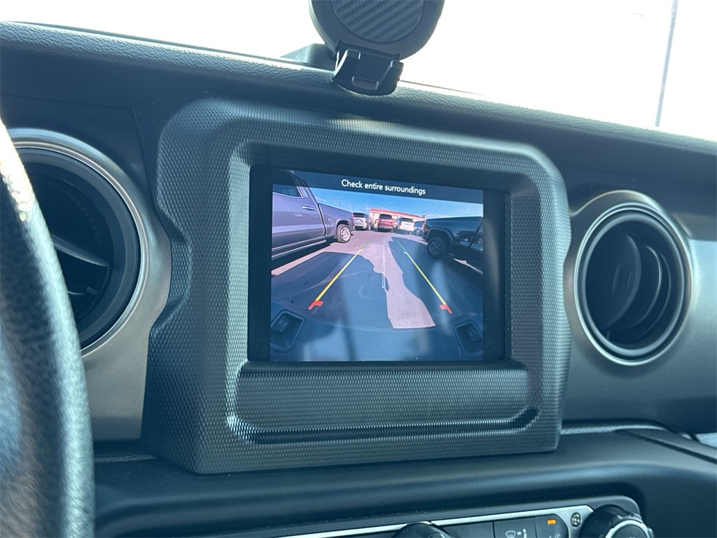 2023 Jeep Gladiator Sport photo 23