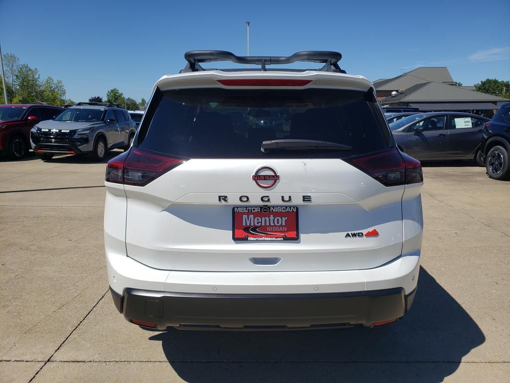 2026 Nissan Rogue SV photo 4