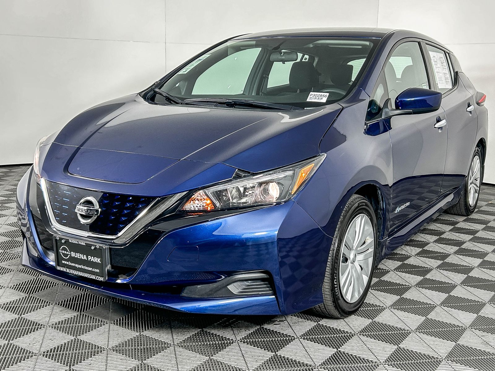 Used 2018 Nissan LEAF S with VIN 1N4AZ1CP2JC302856 for sale in Buena Park, CA