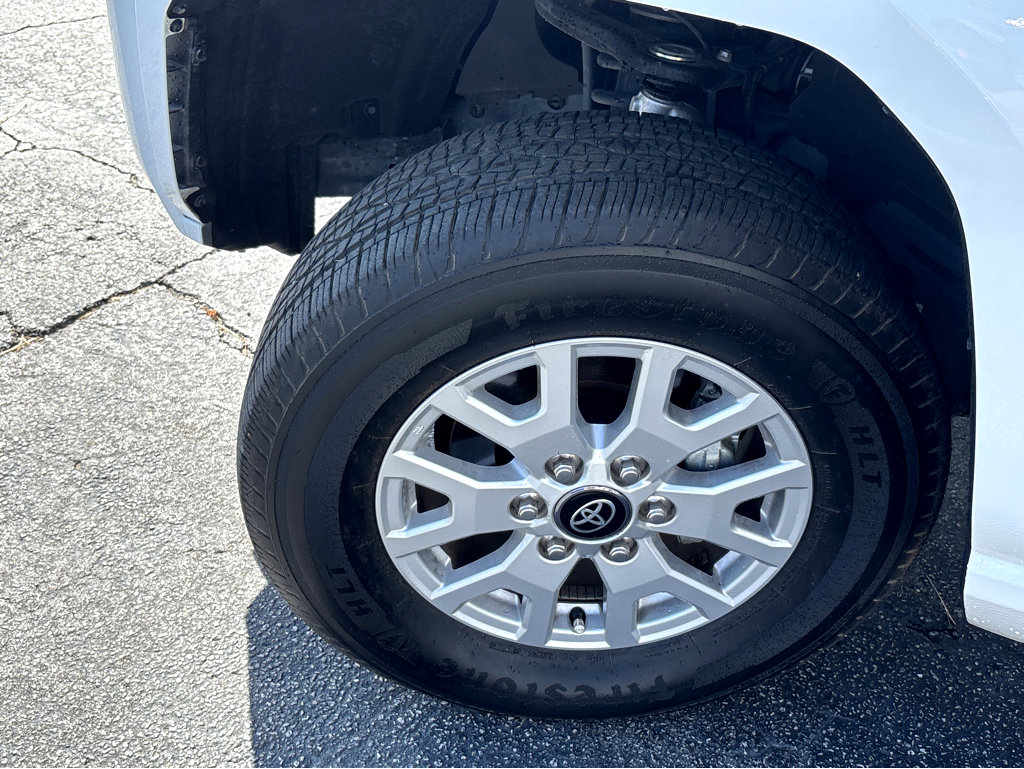 2024 Toyota Tacoma SR5 photo 20