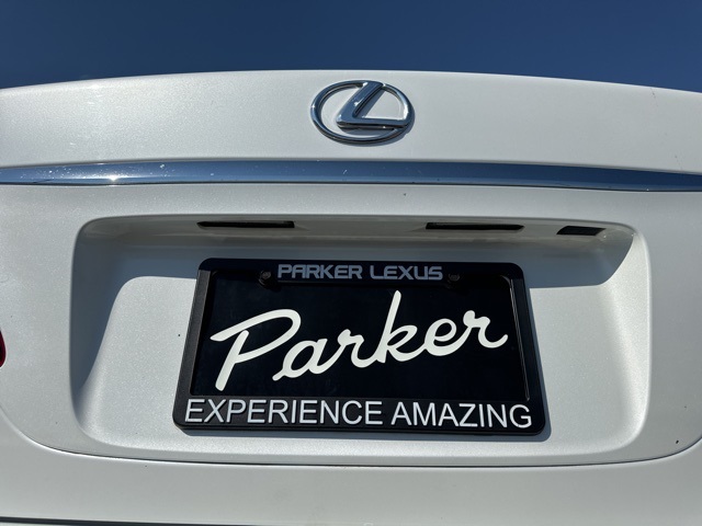 2012 Lexus ES 350 photo 23