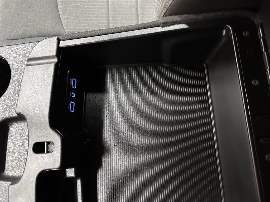 2024 Ram 1500 Classic Warlock photo 18