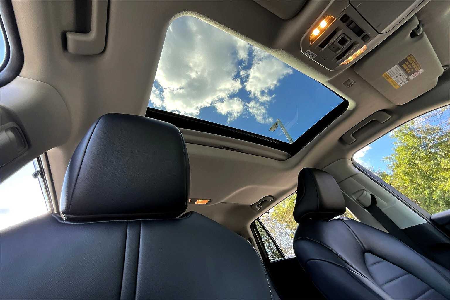 2022 Toyota Highlander XLE photo 13