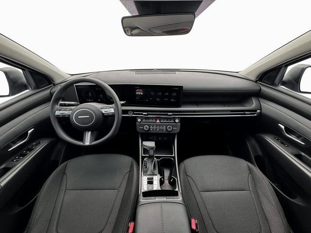 2026 Hyundai Tucson SE photo 13