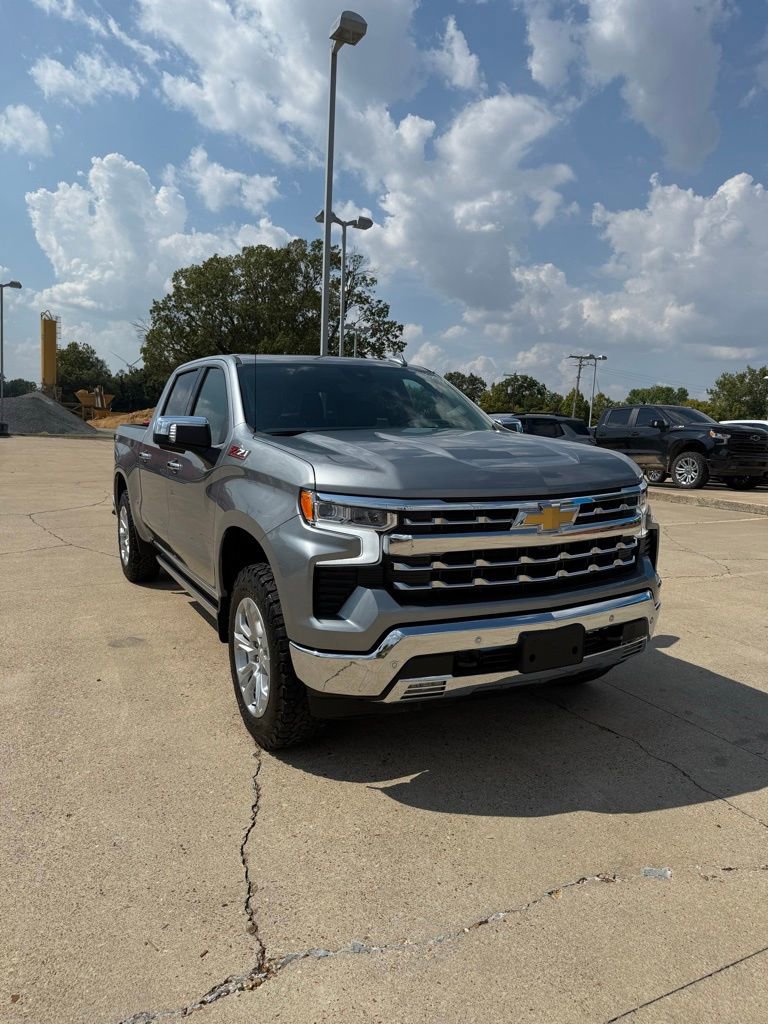 Used 2025 Chevrolet Silverado 1500 LTZ with VIN 2GCUKGED1S1170116 for sale in Little Rock