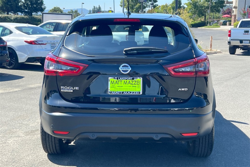 2022 Nissan Rogue Sport S photo 10