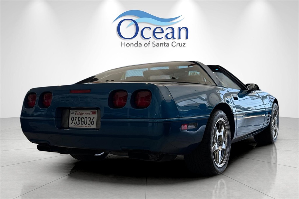 1993 Chevrolet Corvette Base photo 4