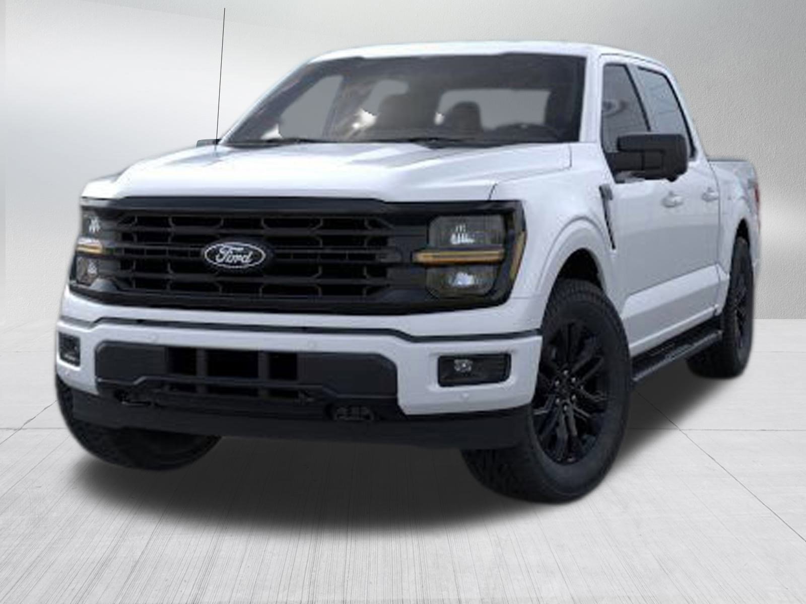 2025 Ford F-150 XLT photo 3