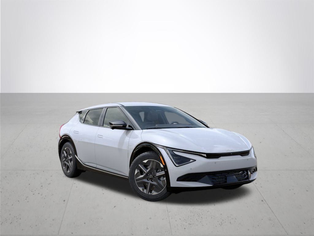 2025 Kia EV6 Light photo 8