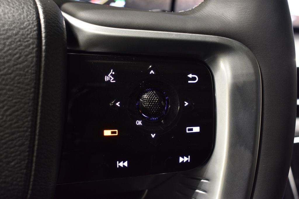 2026 Infiniti QX80 Luxe photo 17
