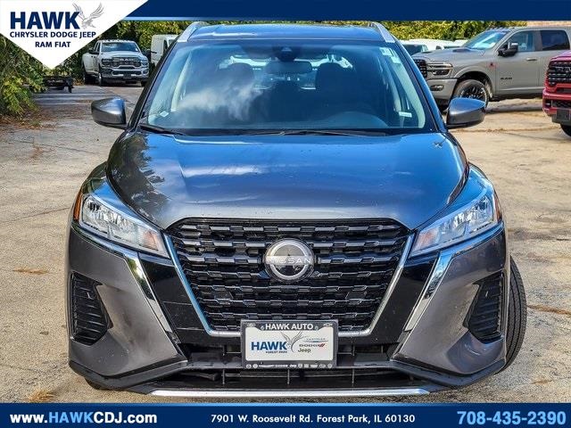 2023 Nissan Kicks SV photo 2