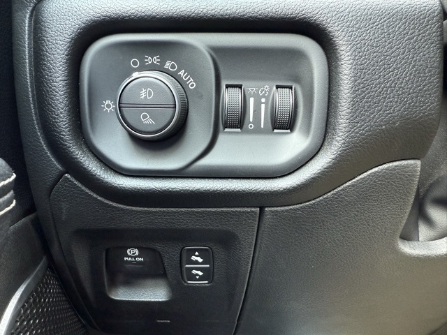 2022 Ram 1500 Laramie photo 25