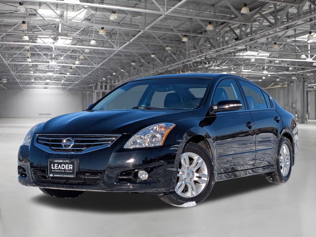 2012 Nissan Altima S's photo