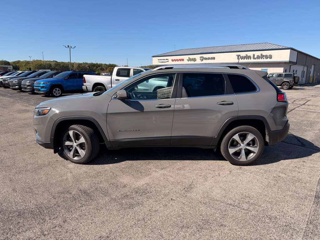 Used 2020 Jeep Cherokee Limited with VIN 1C4PJLDB0LD538607 for sale in Monticello, IN