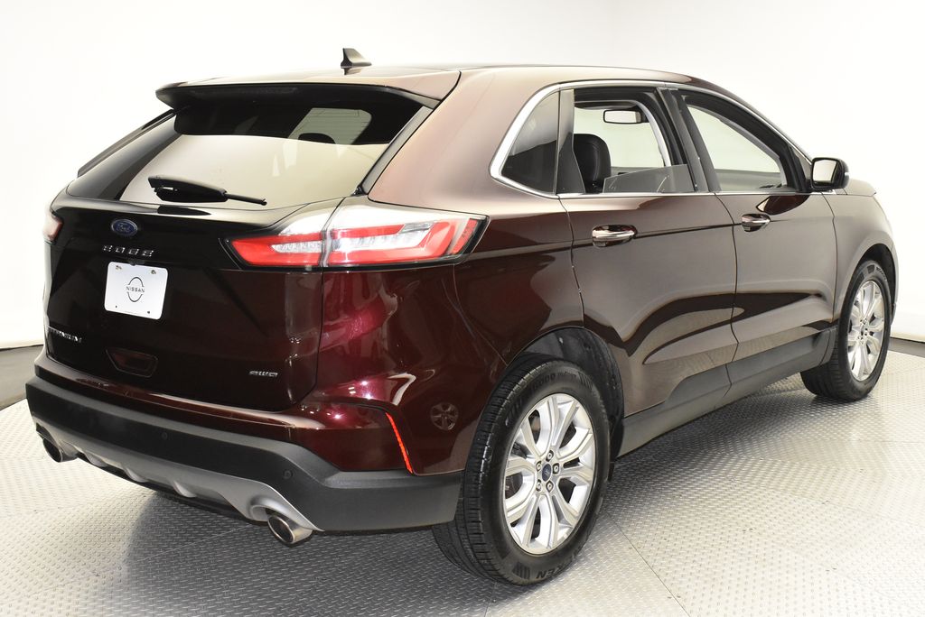 2022 Ford Edge Titanium photo 4