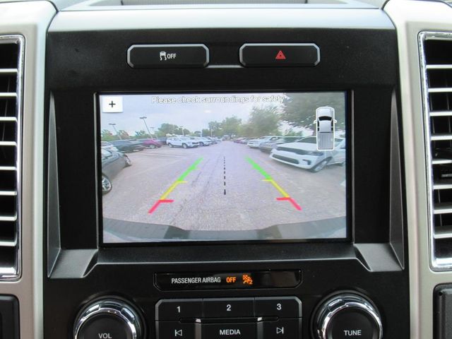 2016 Ford F-150 Lariat photo 24
