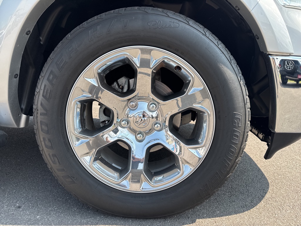 2016 Ram 1500 Laramie photo 10
