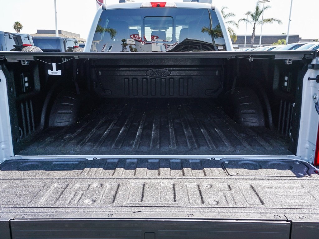 2025 Ford F-250 photo 23