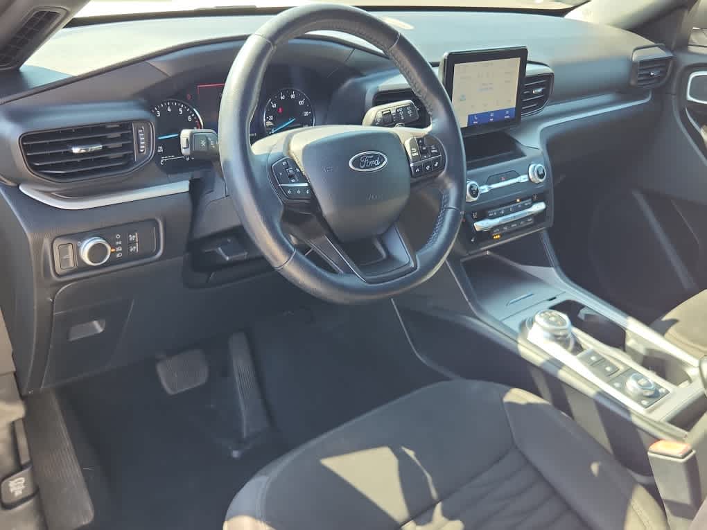 2020 Ford Explorer XLT photo 12