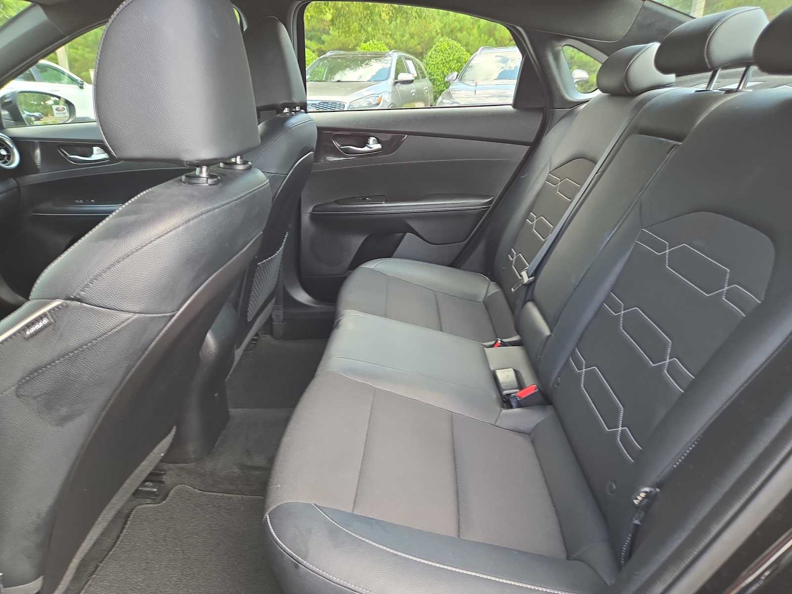 2021 Kia Forte GT-Line photo 12