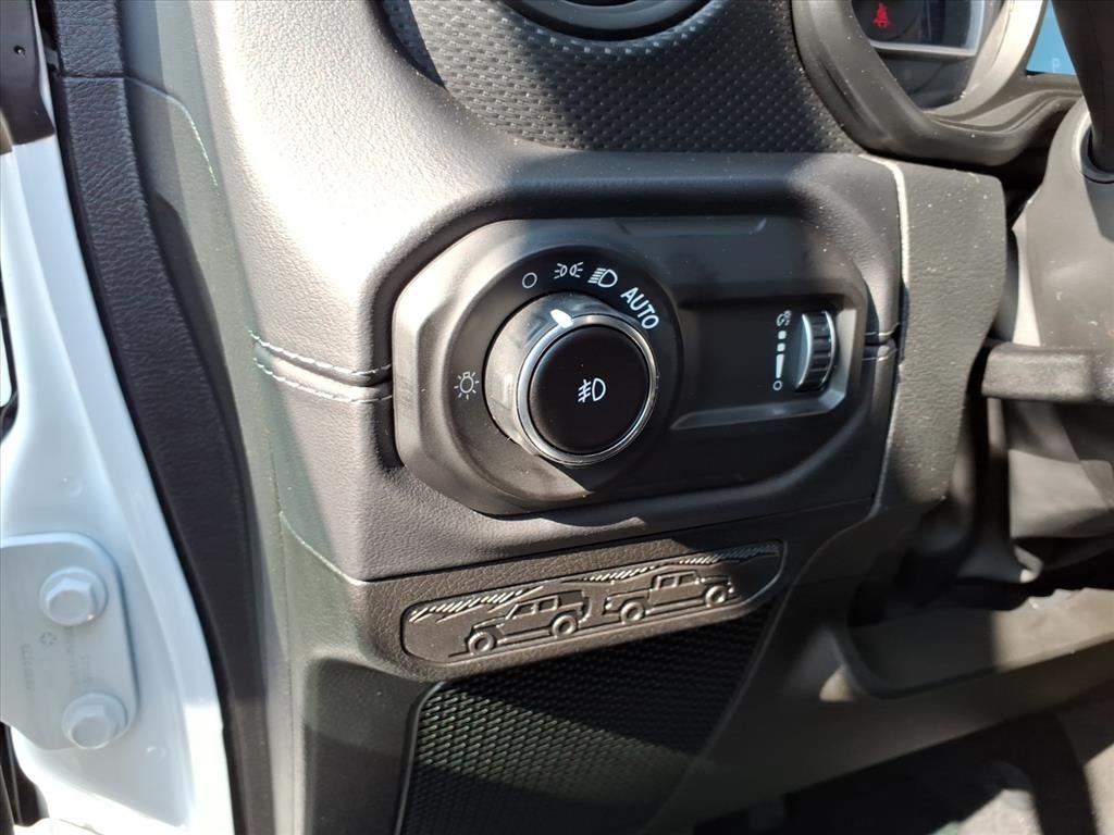 2025 Jeep Wrangler Rubicon X photo 13