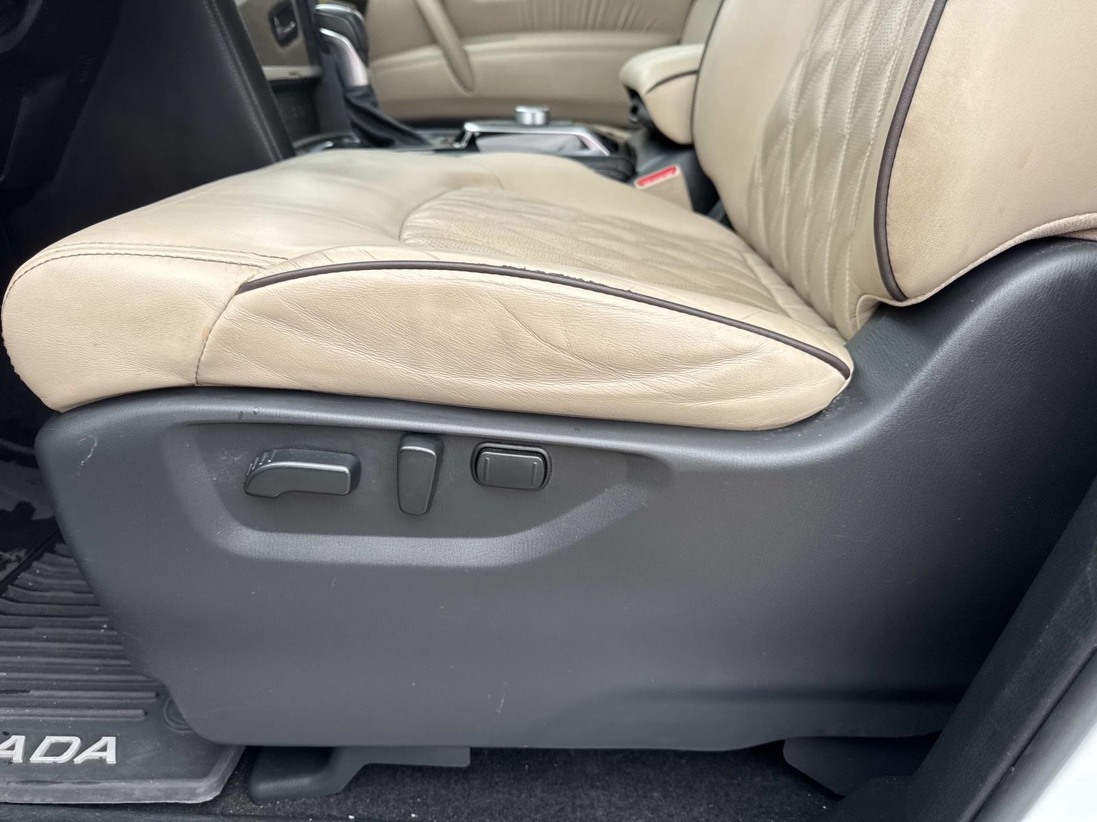 2021 Nissan Armada Platinum photo 13