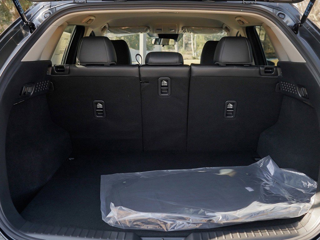 2025 Mazda CX-5 2.5 Select photo 5