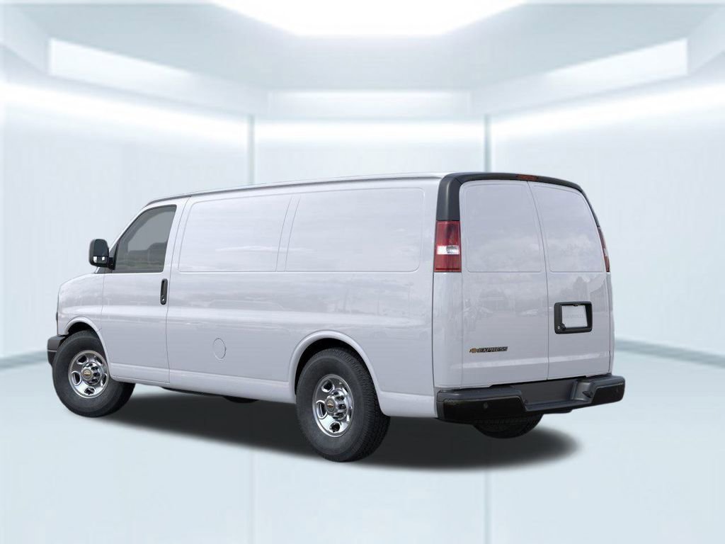2025 Chevrolet Express Cargo 2500 photo 2
