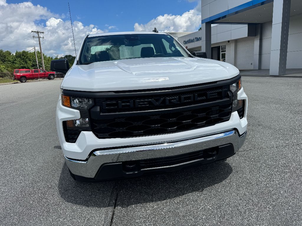 2024 Chevrolet Silverado 1500 Sport photo 2