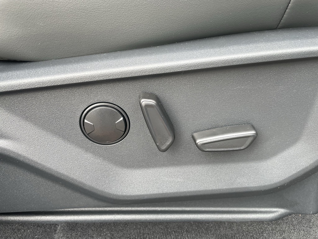 2025 Ford Expedition photo 55