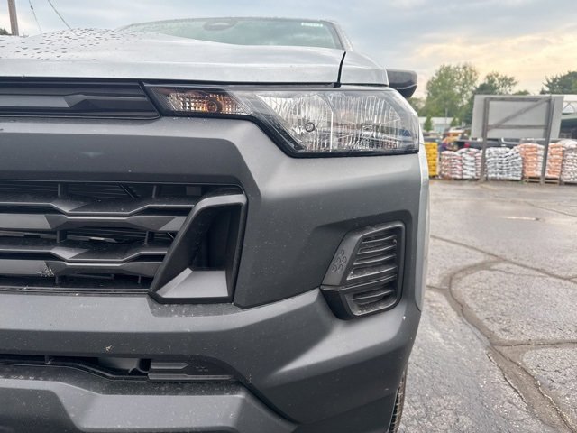 2025 Chevrolet Colorado LT photo 10